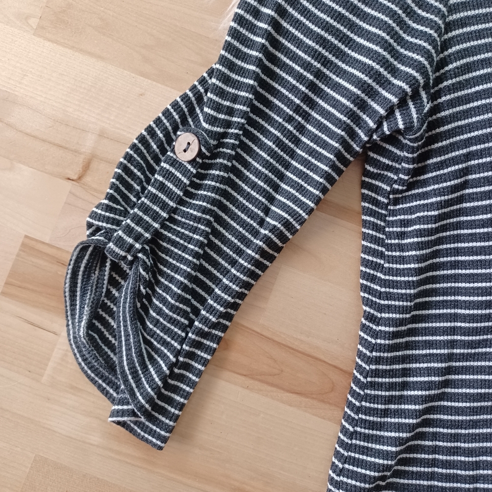 {Entro} Striped V-neck Button Front Top - Picture 3 of 5
